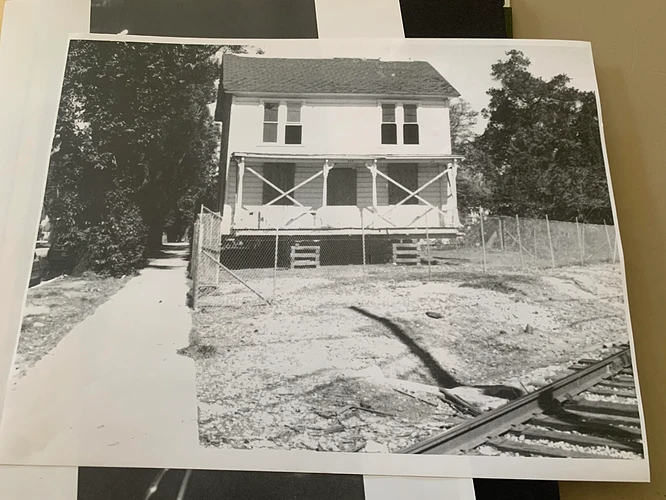 the-story-of-how-the-michael-myers-house-was-saved-from-v0-jbv80gjdqhvd1
