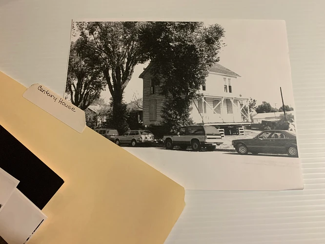 the-story-of-how-the-michael-myers-house-was-saved-from-v0-oh2454kdqhvd1