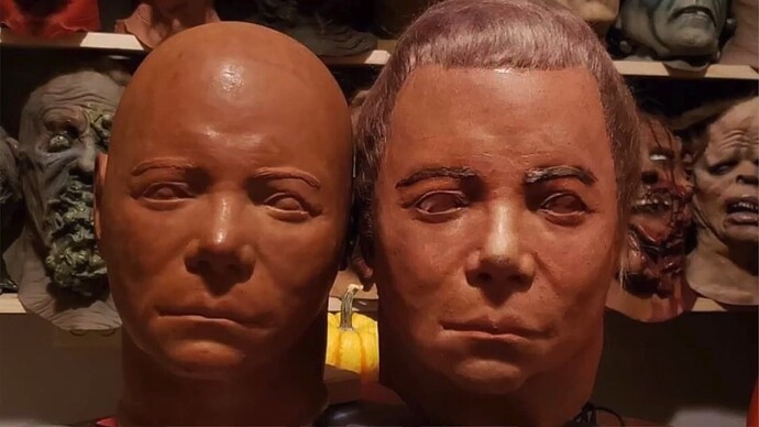 The Holy Grail Of Michael Myers Mask Collectibles - Chris Stanley.00_08_07_06.Quadro009