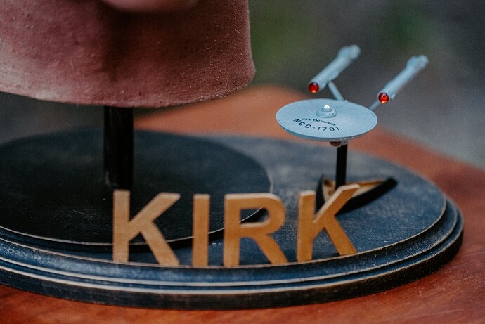 KIRK_SR_DISPLAY-2