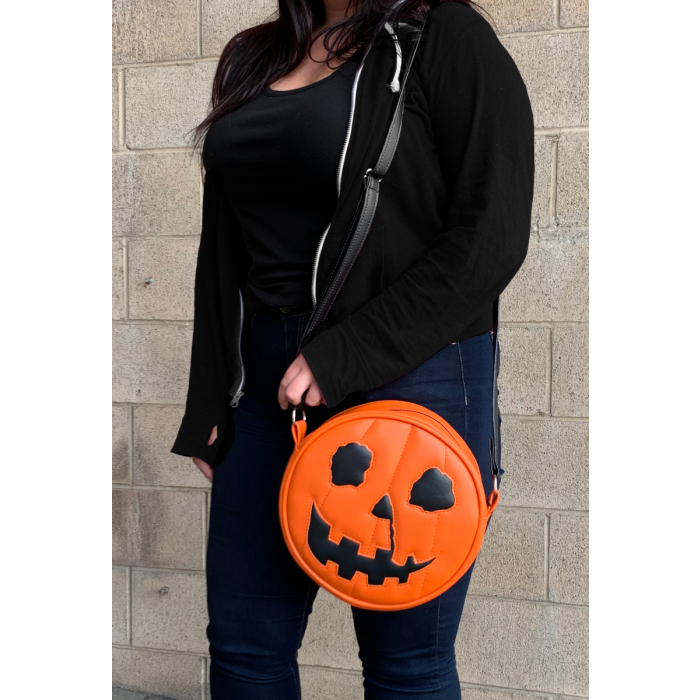 halloween-pumpkin-purse-onperson.png