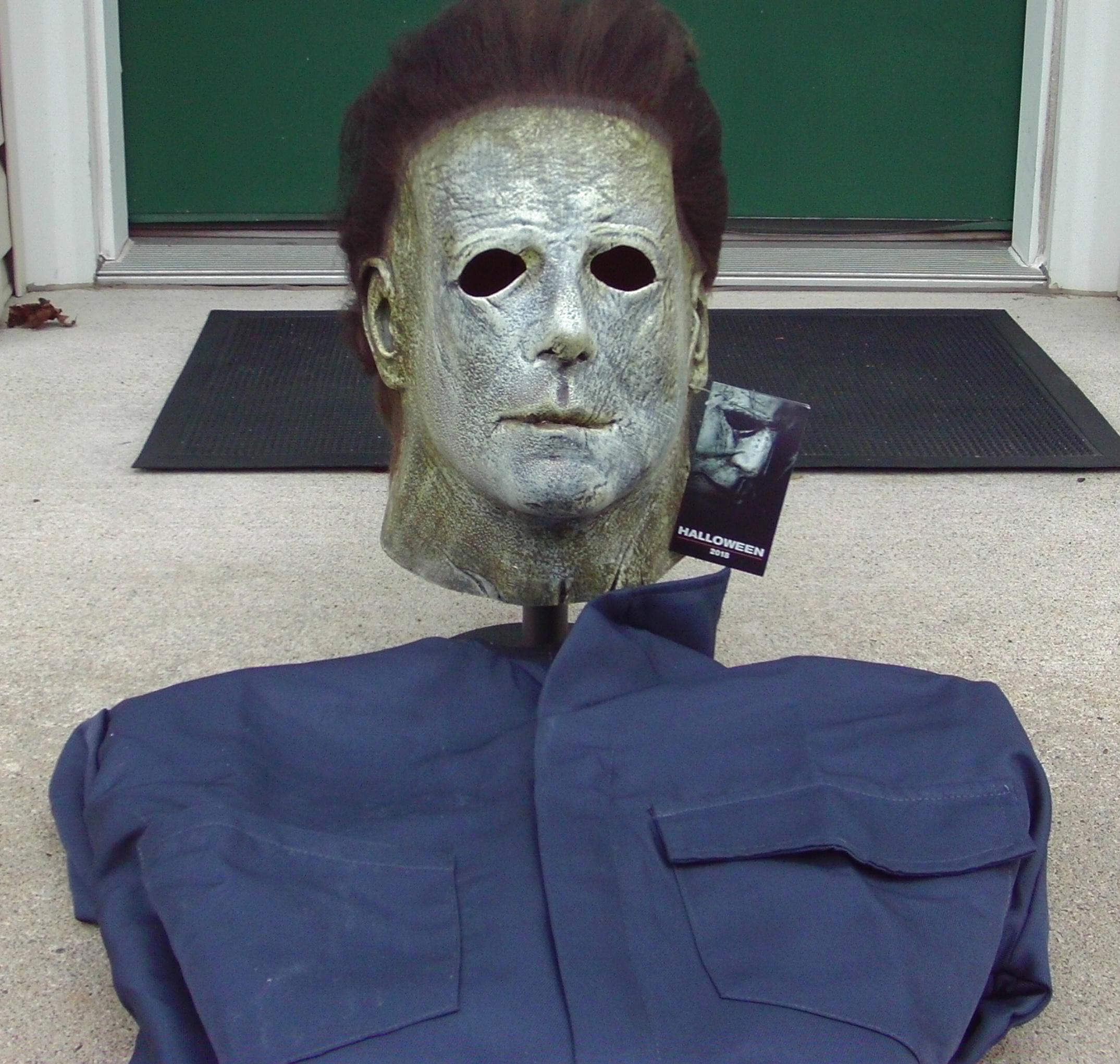 Michael Myers Halloween Ends Mask & shops Knife