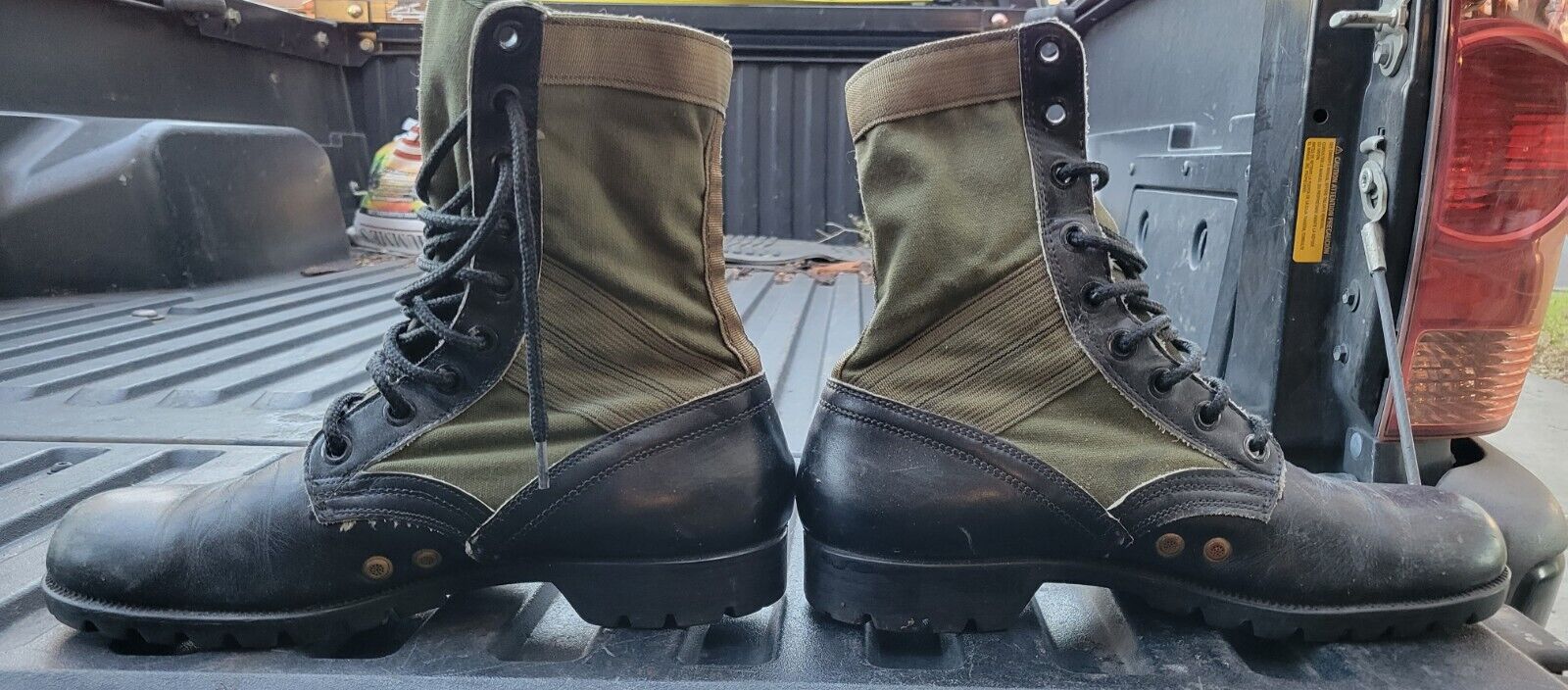 Jungle Boots.jpg