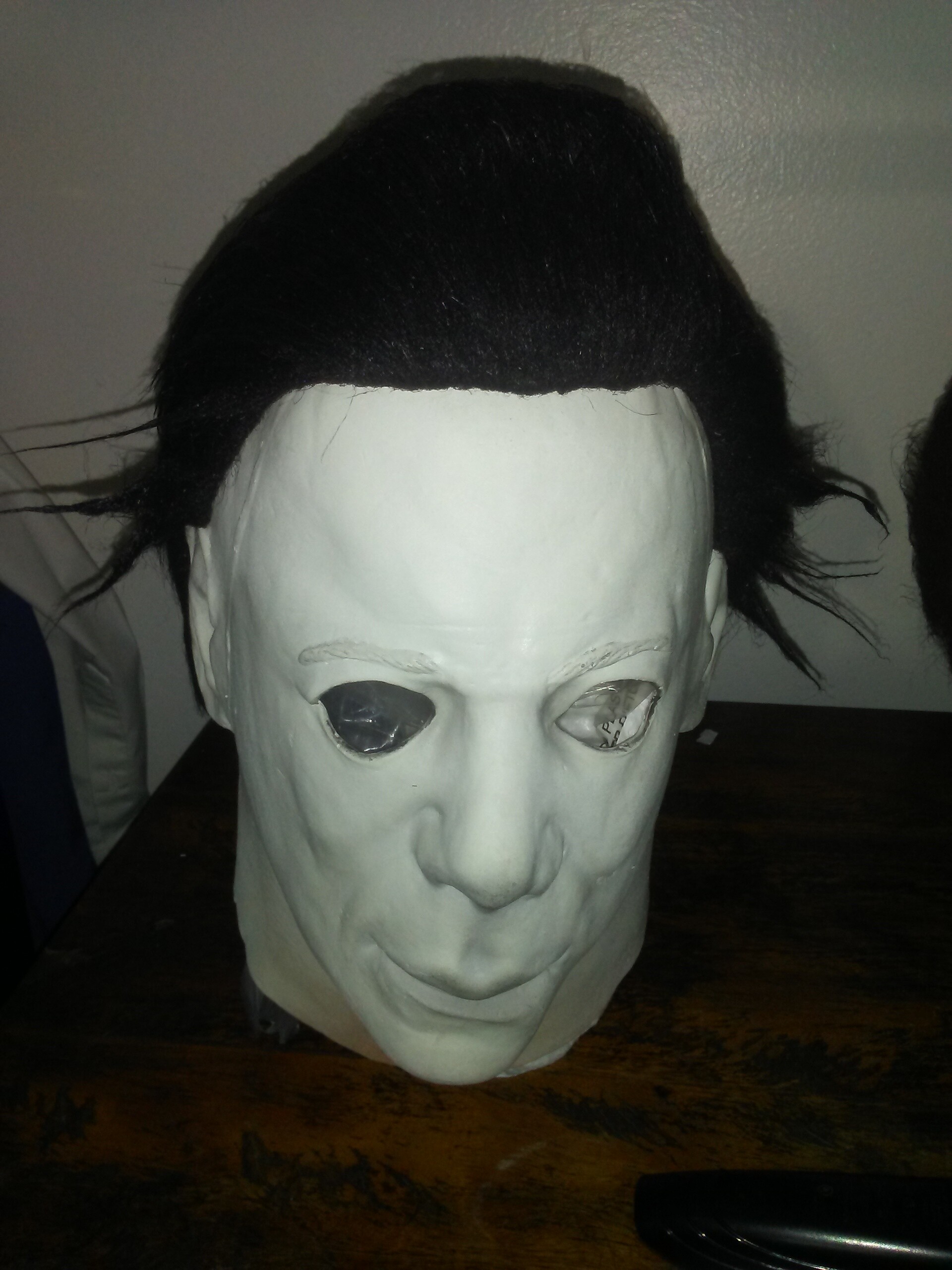 Playing with my mask - General Discussion - Michael Myers forum