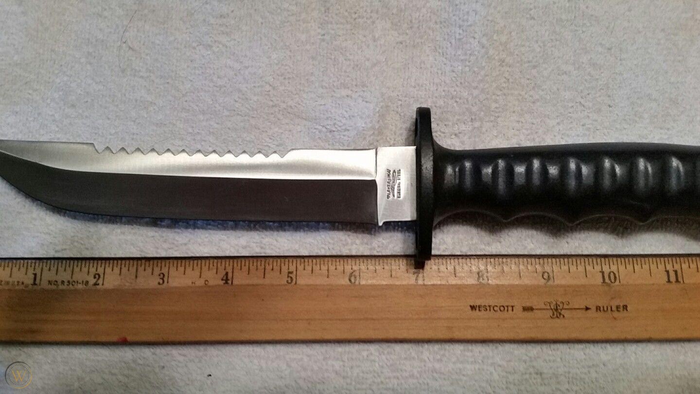 a laurie knife.jpg